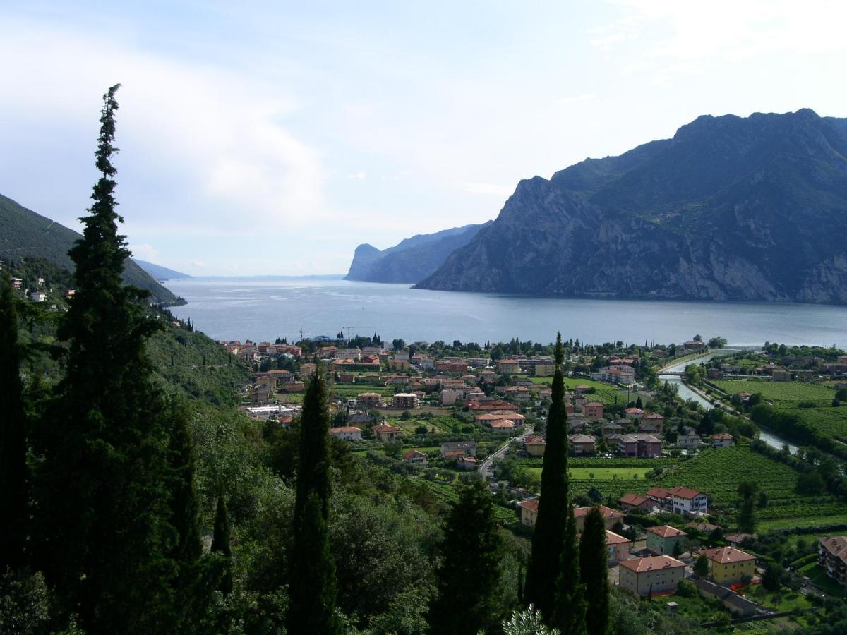 Sun & Fun Apartment - Morena Riva del Garda Exterior photo