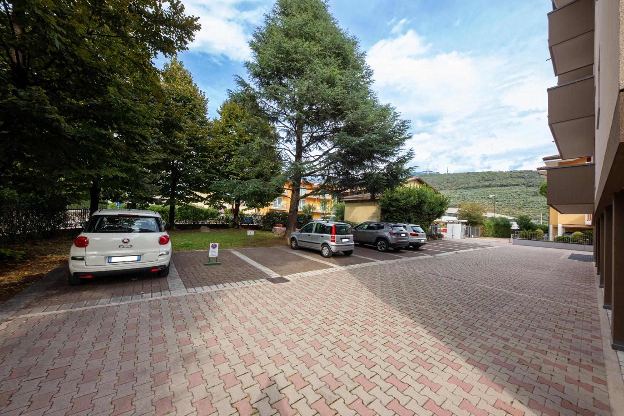 Sun & Fun Apartment - Morena Riva del Garda Exterior photo
